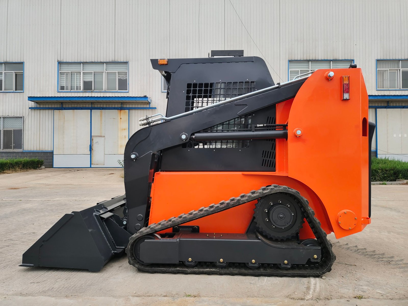 HE65T skid steer loader