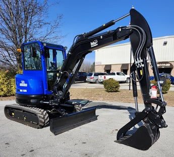 used mini excavators for sale (2025 BLU B35)